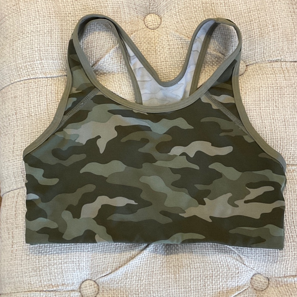 PINK Victoria's Secret Green Camo Racerback Sports Bra
